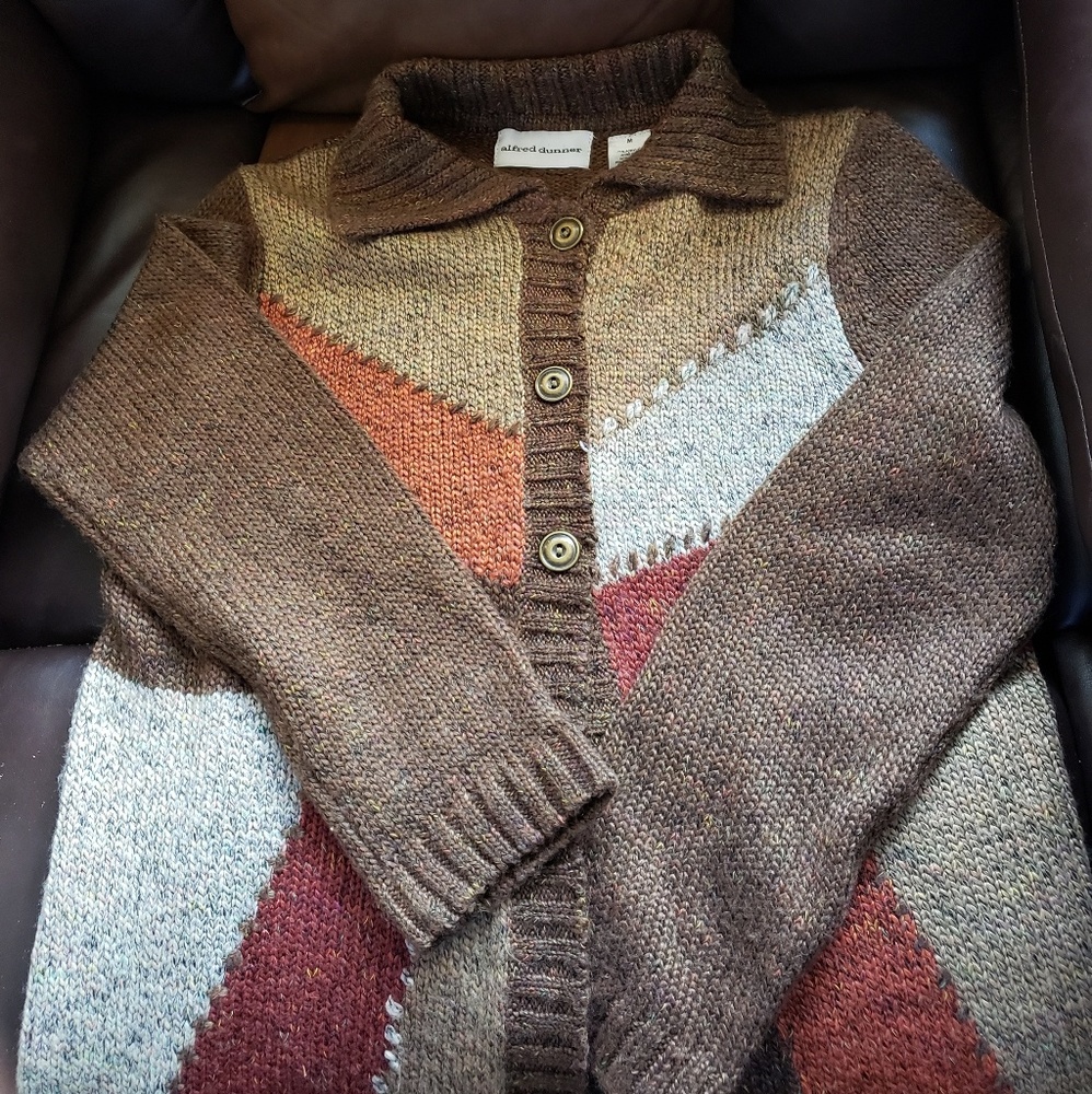 Alfred Dunner 3 button sweater